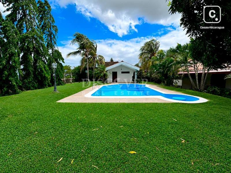 Casa en venta o alquiler en Carretera Sur, Managua – 4 hab, 398 m²