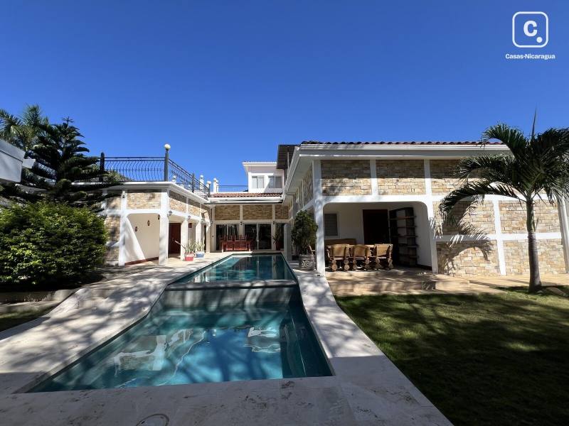 House for sale in Carretera Sur, Managua – 6 beds, 532 m²