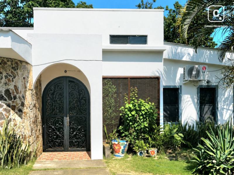 Casa en alquiler en Santo Domingo, Managua – 5 hab, 260 m²