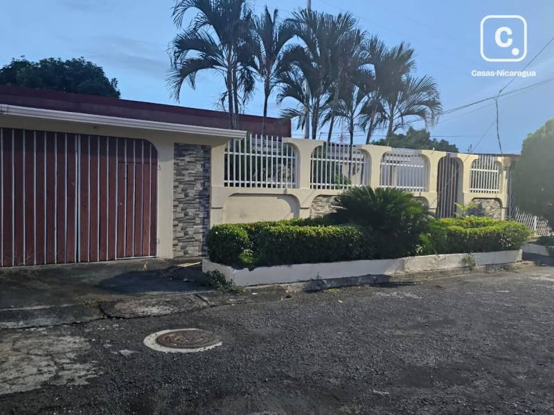 Local comercial en alquiler en Managua – 164 m²