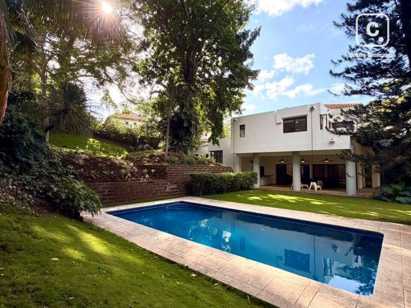 Casa en venta en Villa Fontana Sur, Managua – 6 hab, 910 m²