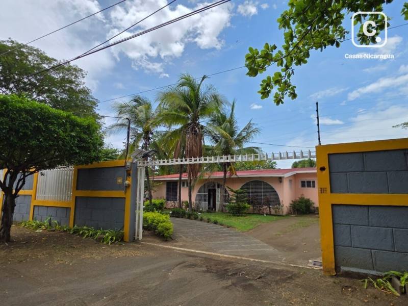 Casa en venta en Carretera Nueva León, Managua – 4 hab, 280 m²