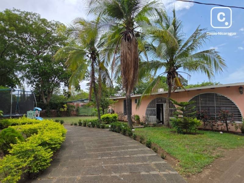 Casa en venta en Carretera Nueva León, Managua – 4 hab, 280 m²