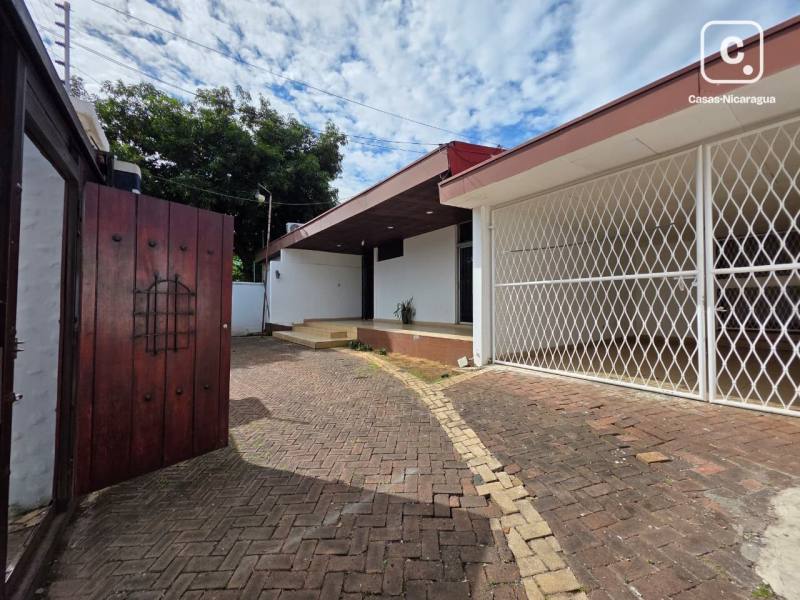 Office for rent in Bolonia, Managua – 568 m²