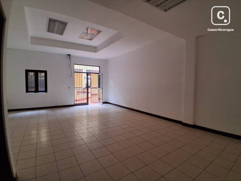 Office for rent in Managua – 51 m²