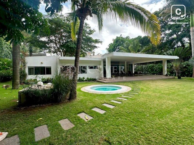 House for sale or rent in Carretera Sur, Managua – 4 beds, 540 m²