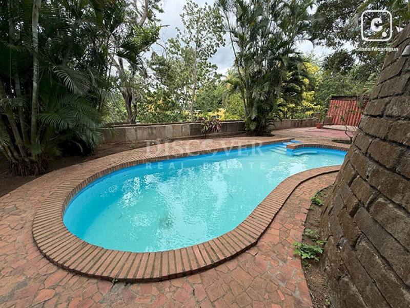 House for sale in Villa Fontana, Managua – 4 beds, 220 m²