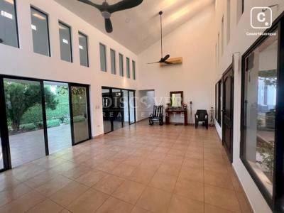 Casa en alquiler en Chinandega – 3 hab, 420 m²