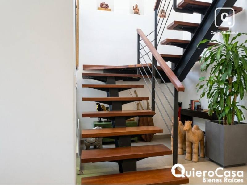 Casa en venta en Villa Fontana Sur, Managua – 4 hab, 250 m²