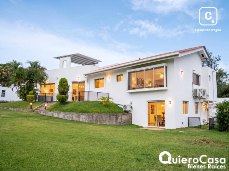 Casa en venta en Santo Domingo, Managua – 4 hab, 700 m²