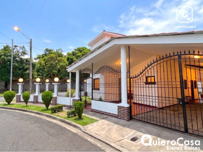 Casa en alquiler en Villa Fontana, Managua – 4 hab, US$ 2,000/mes