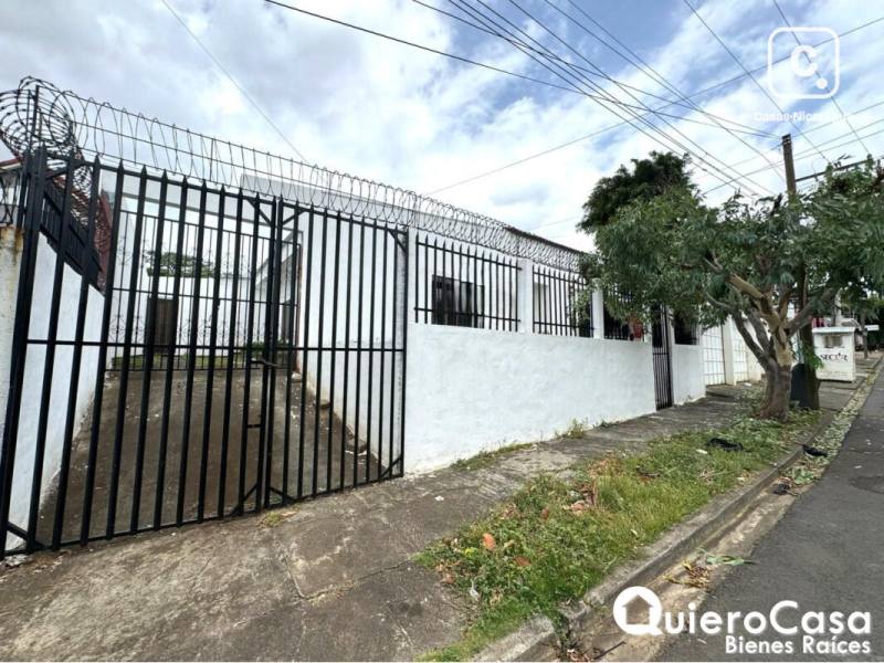 Oficina en venta en Reparto San Juan, Managua – 295 m²