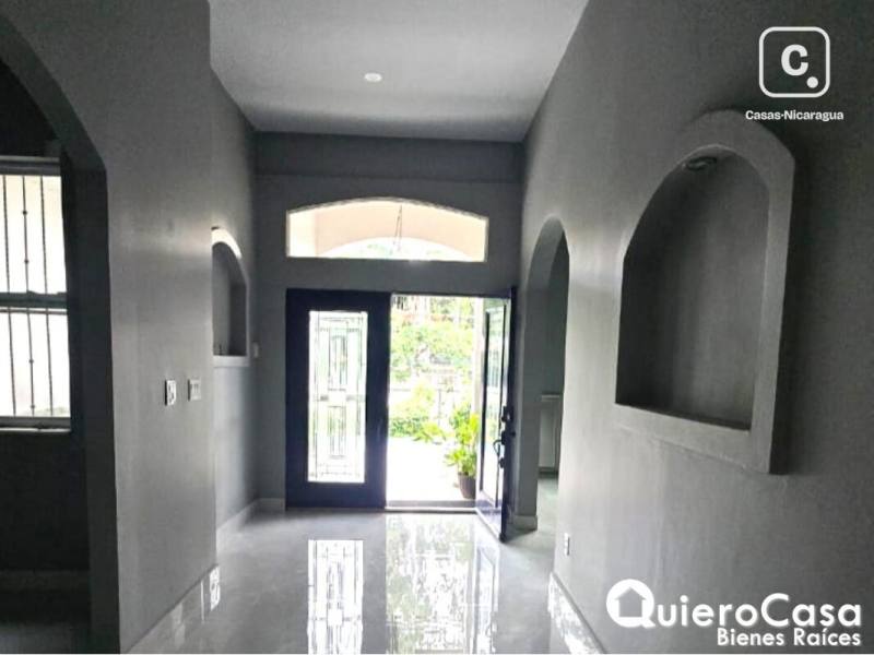 Casa en alquiler en Carretera Sur, Managua – 4 hab, US$ 1,650/mes