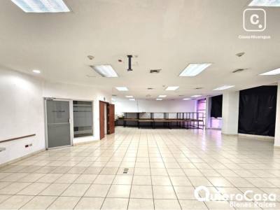 Oficina en alquiler en Managua – 400 m², US$ 6,800/mes