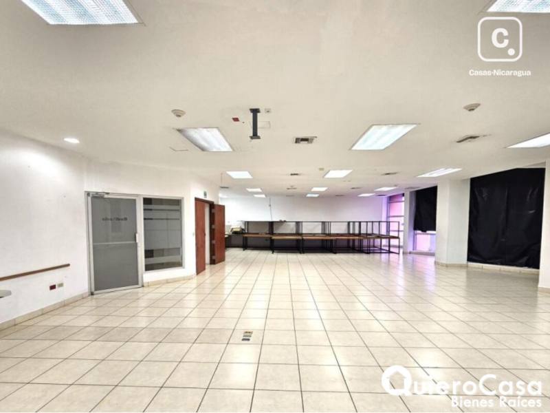 Oficina en alquiler en Managua – 400 m², US$ 6,800/mes