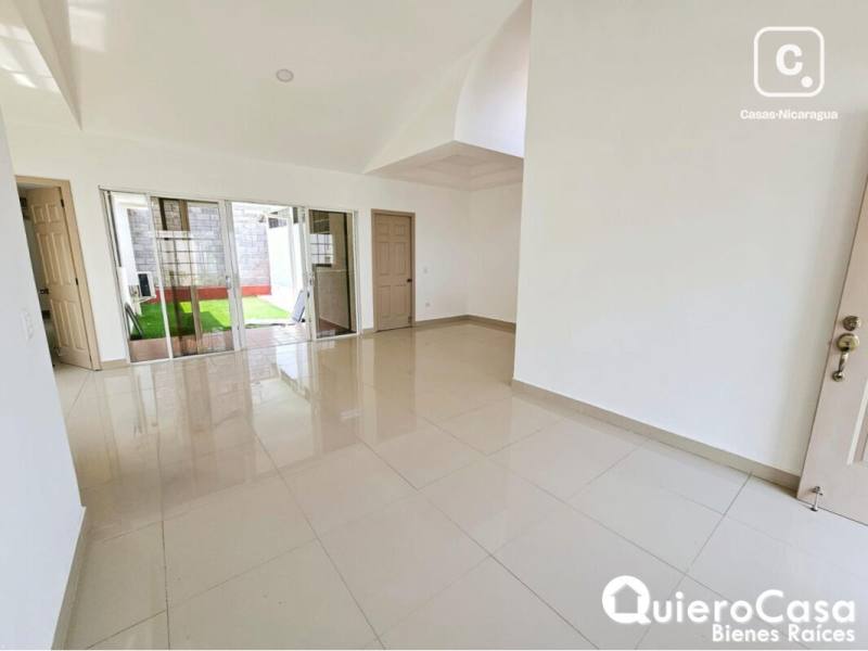 Apartamento en alquiler en Las Cumbres, Managua – 2 hab