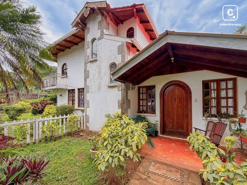 House for sale in Carazo – 5 beds, 416 m²