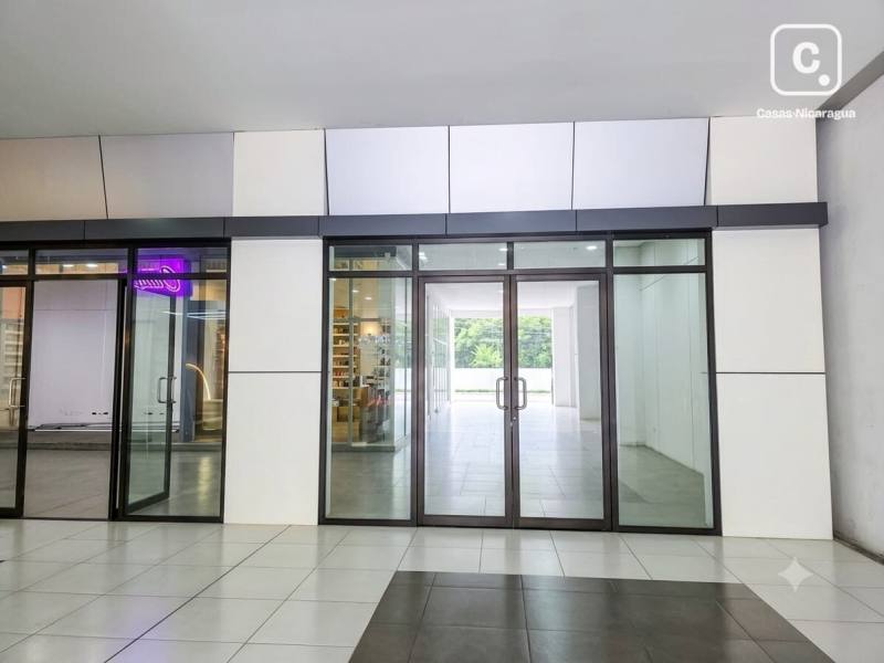 Commercial unit for rent in Suburbana, Managua – 47 m², US$ 1,213/month