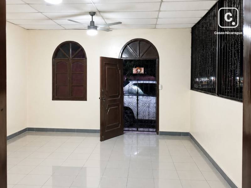 Casa en alquiler en Managua – 4 hab, 225 m²