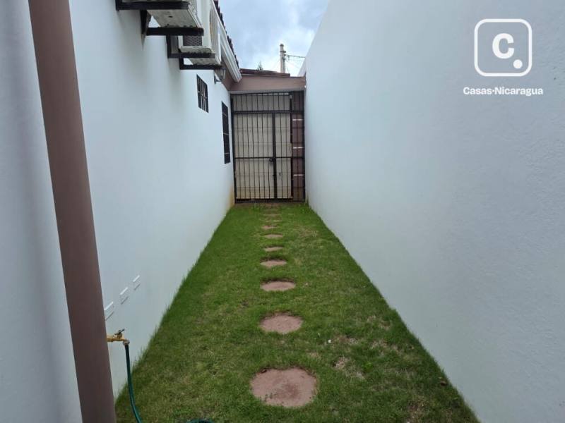 Local comercial en venta en Las Colinas, Managua – 130 m²