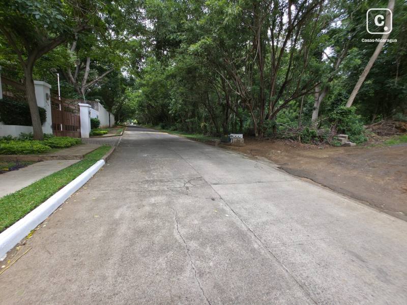 Lot for sale in Santo Domingo, Managua – 1,883 m²