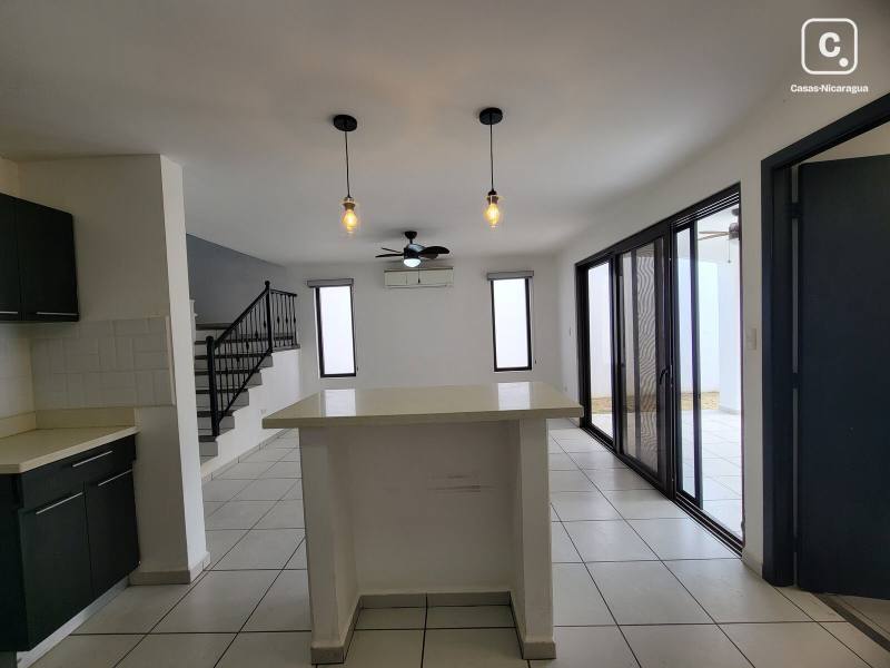 Local comercial en alquiler en Managua – 182 m²