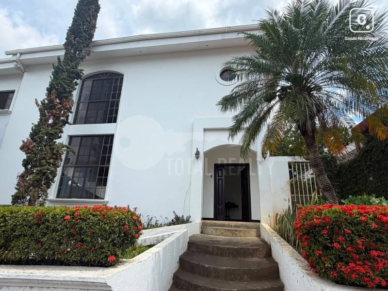 House for sale in Las Cumbres