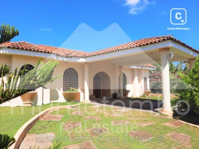 Casa en venta o alquiler en Carretera Vieja a León, Managua – 3 hab, 250 m²