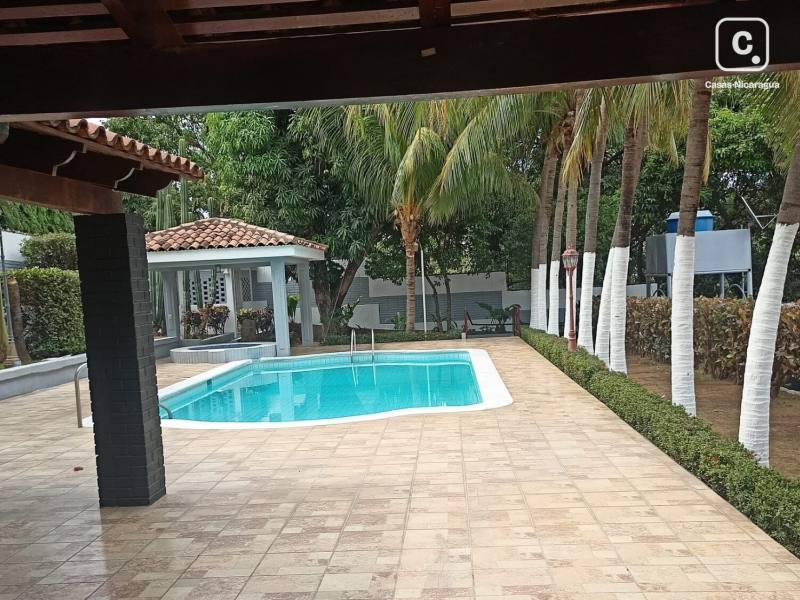 Casa en alquiler en Carretera Sur, Managua – 4 hab, 420 m²