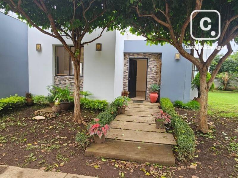 House for rent in Carretera Masaya, Managua – 3 beds, 205 m²