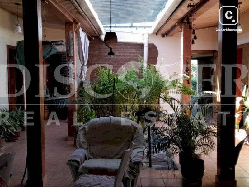 Casa en venta o alquiler en Carretera Nueva León, Managua – 3 hab, 300 m²