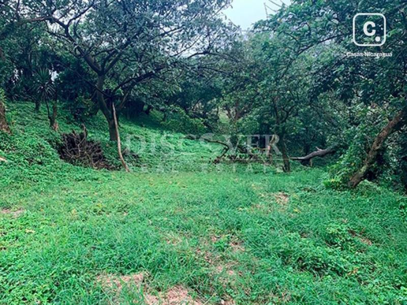 Terreno en venta en Crucero, Managua – 2,300 varas²