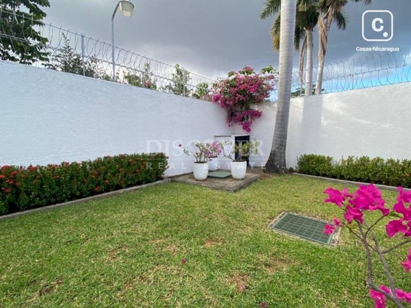 Casa en venta en Villa Fontana, Managua – 4 hab, 320 m²