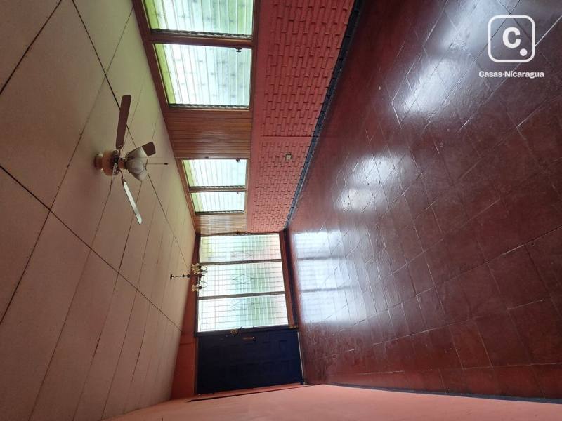 Apartment for rent in Las Palmas, Managua – 4 beds, 386 m²