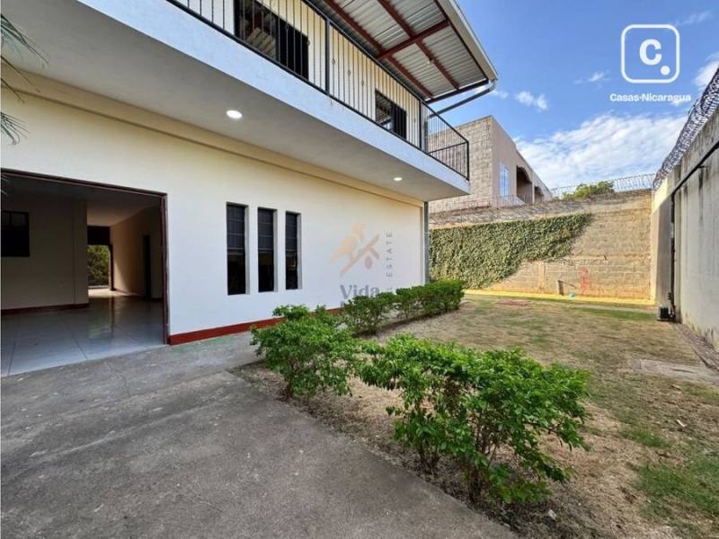 House for sale in León – 5 beds, 380 m²