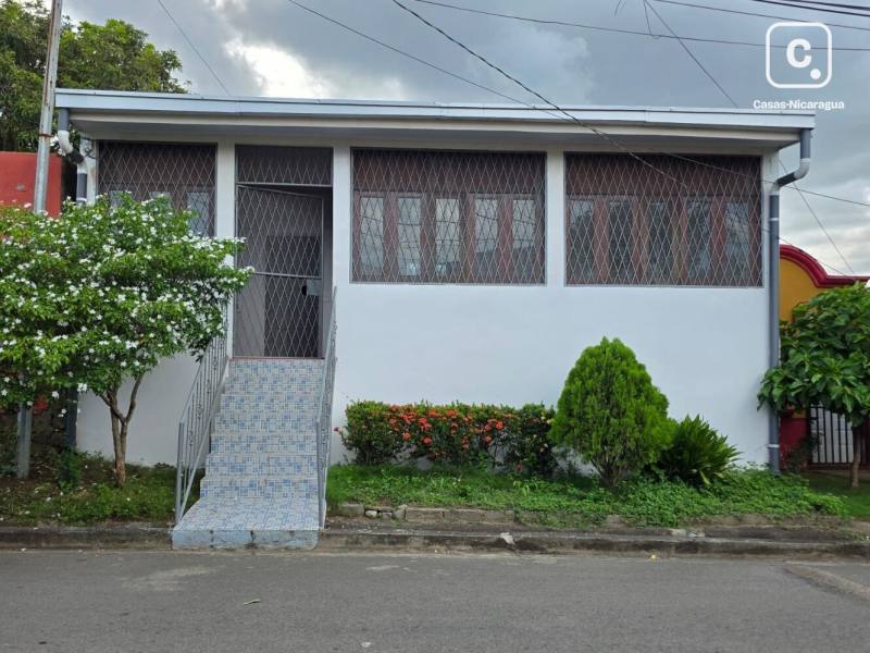 Casa en venta en Praderas del Doral, Managua – 3 hab, 130 m²