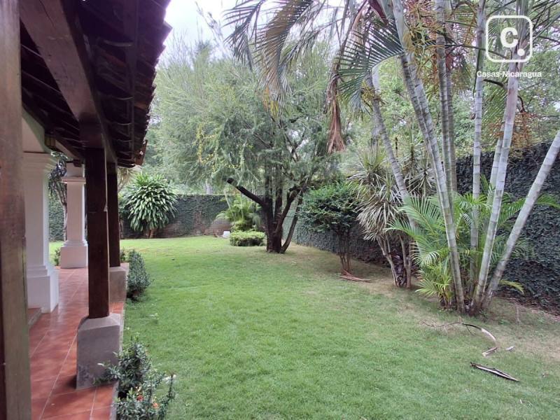 Apartamento en alquiler en Estancia de Santo Domingo, Managua – 4 hab, 271 m²