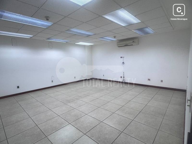 Office for rent in Los Robles