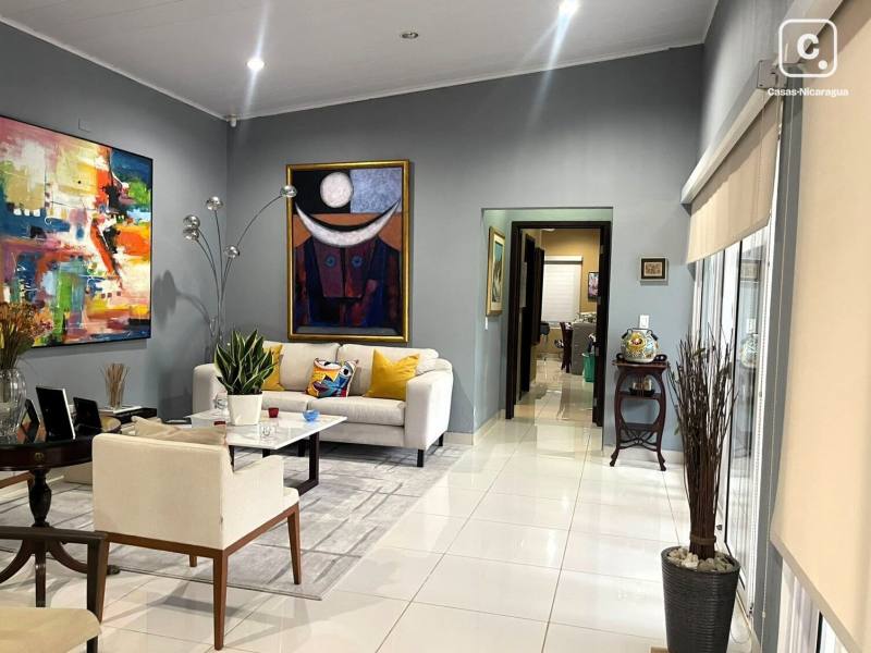 House for sale in Managua – 4 beds, 610 m²