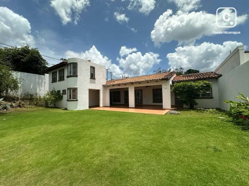 Casa en alquiler en Santo Domingo, Managua – 3 hab, 400 m², US$ 1,900/mes