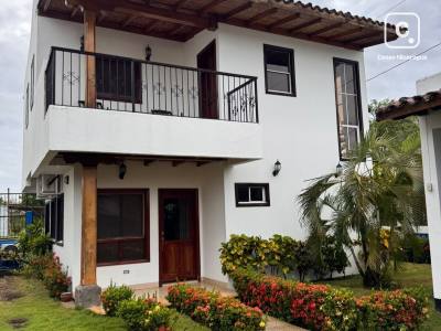 Apartamento en alquiler en Granada – 2 hab, 100 m²