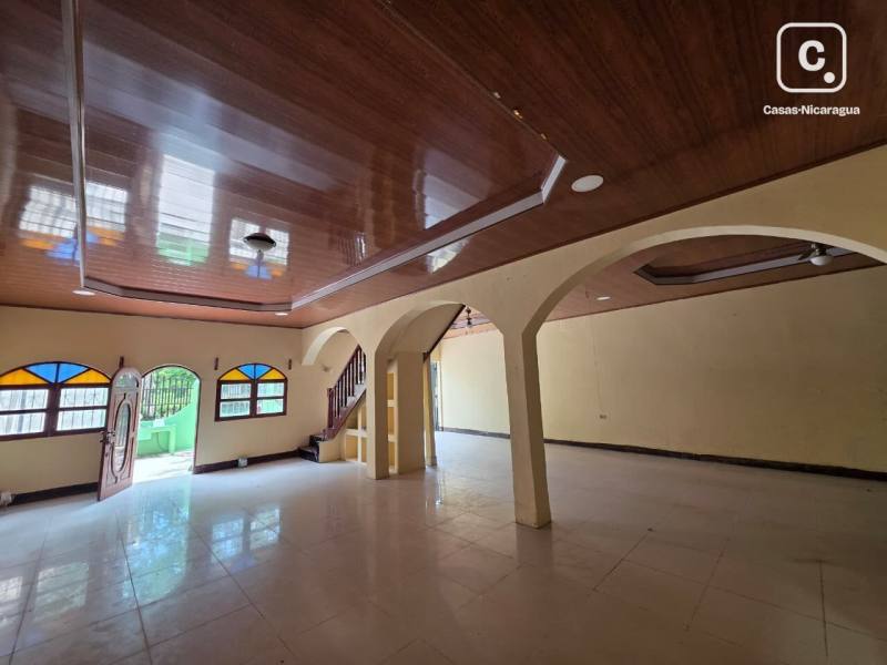 Apartamento en venta en Granada – 4 hab, 212 m²