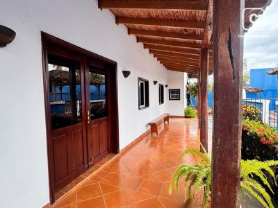Apartamento en alquiler en Granada – 2 hab, 100 m², US$ 700/mes