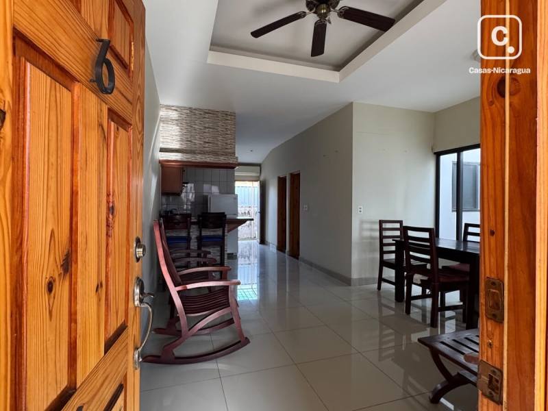 Apartment for rent in Granada – 3 beds, 85 m²