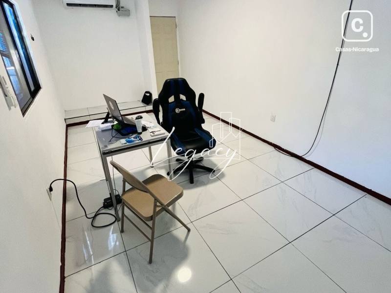 Oficina en alquiler en Las Palmas, Managua – 20 m², US$ 350/mes