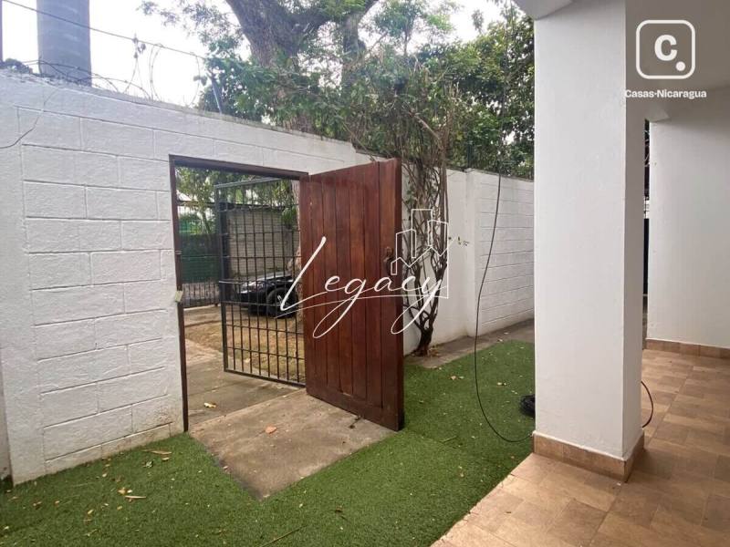 Office for rent in Santo Domingo, Managua