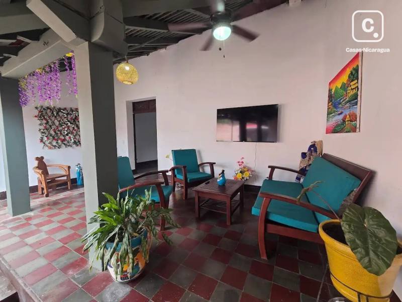 House for sale in Granada – 2 beds, 187 m²