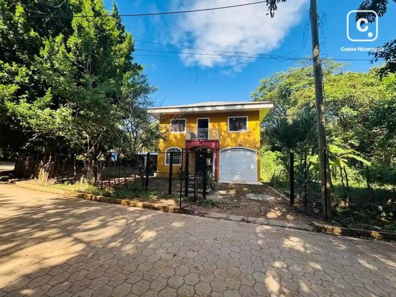 Farm for sale in Granada – 4 beds, 120 m²