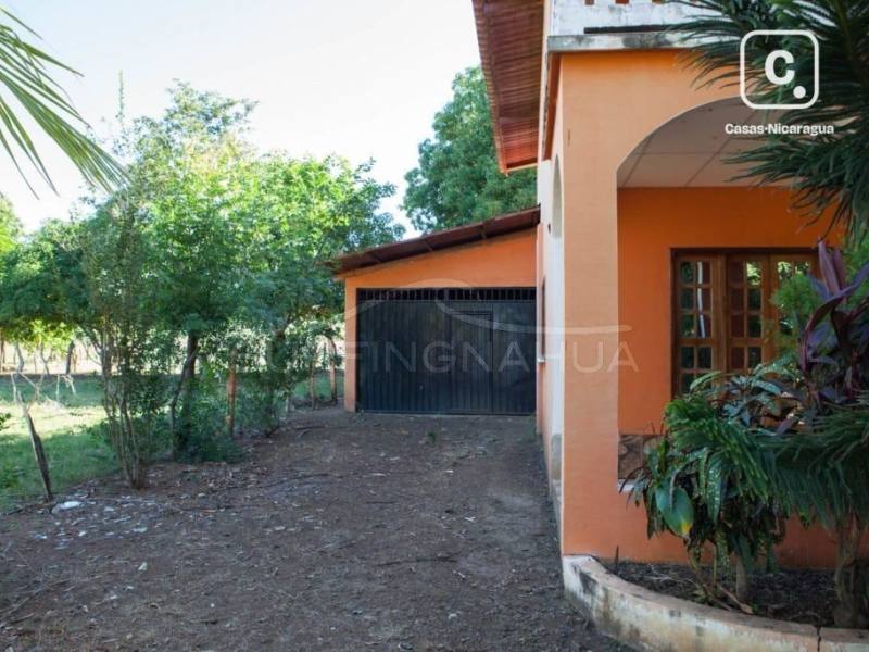 Casa en venta en El Viejo, Chinandega – 5 hab, 2,896 varas²
