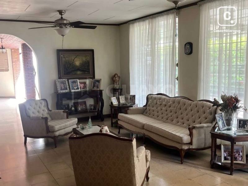 Casa en venta en Altamira, Managua – 5 hab, 400 m², US$ 395,000